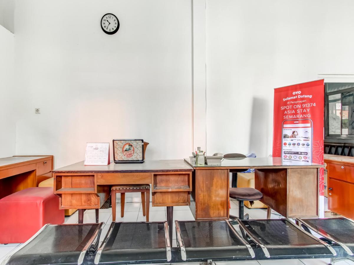 Oyo Life 91374 Asia Stay Semarang Syariah Экстерьер фото