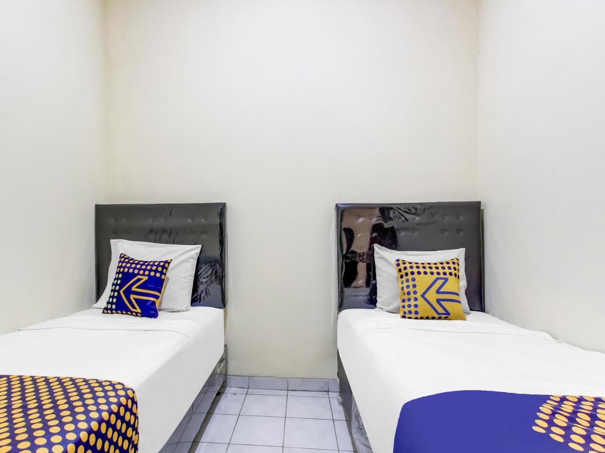 Oyo Life 91374 Asia Stay Semarang Syariah Экстерьер фото