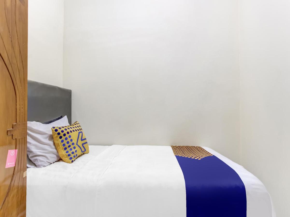 Oyo Life 91374 Asia Stay Semarang Syariah Экстерьер фото