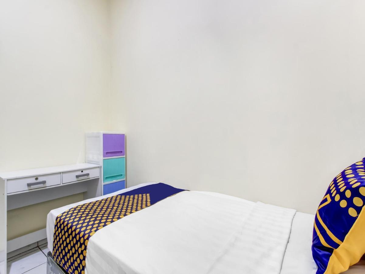 Oyo Life 91374 Asia Stay Semarang Syariah Экстерьер фото
