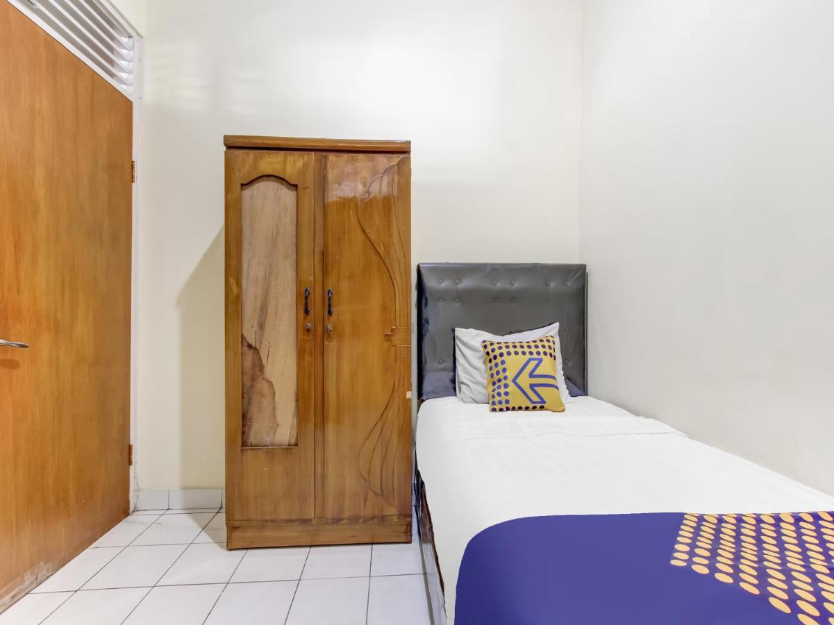 Oyo Life 91374 Asia Stay Semarang Syariah Экстерьер фото