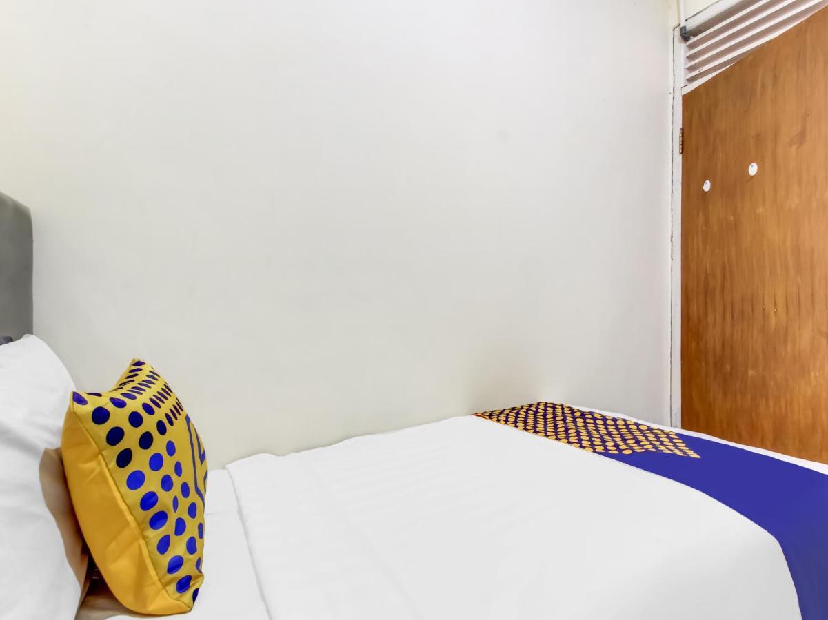 Oyo Life 91374 Asia Stay Semarang Syariah Экстерьер фото